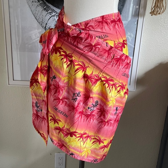 RARE Rima Caribbean wrap mini skirt silky pink red print Hawaiian barbie style - Picture 4 of 10